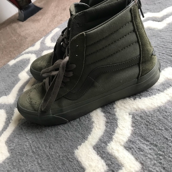 Vans - Picture 4 of 6